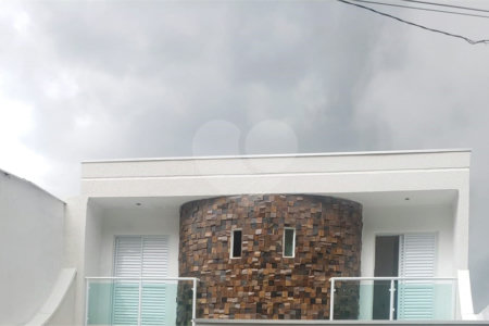 Sobrado à venda com 3 quartos, sendo 1 suíte, em Parque Residencial Oratorio, São Paulo, SP