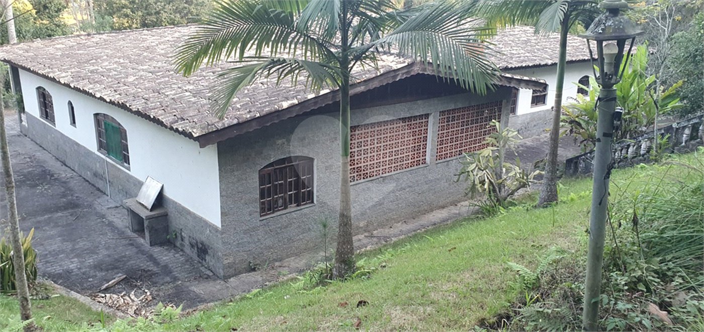 Chácara à venda com 3 quartos, sendo 1 suíte, em Chácaras Copaco, Arujá, SP