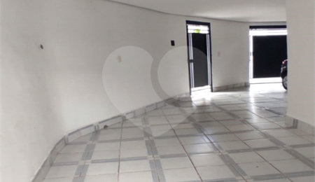 Sobrado à venda com 3 quartos, sendo 1 suíte,  em Campo Grande, São Paulo, SP