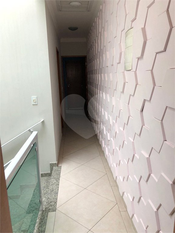 Sobrado à venda com 3 quartos, sendo 1 suíte, em Vila Tibiriçá, Santo André, SP