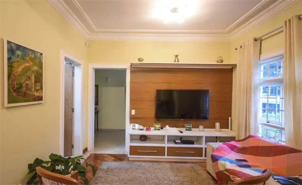 Casa à venda com 5 suítes em Jardim Londrina, São Paulo, SP