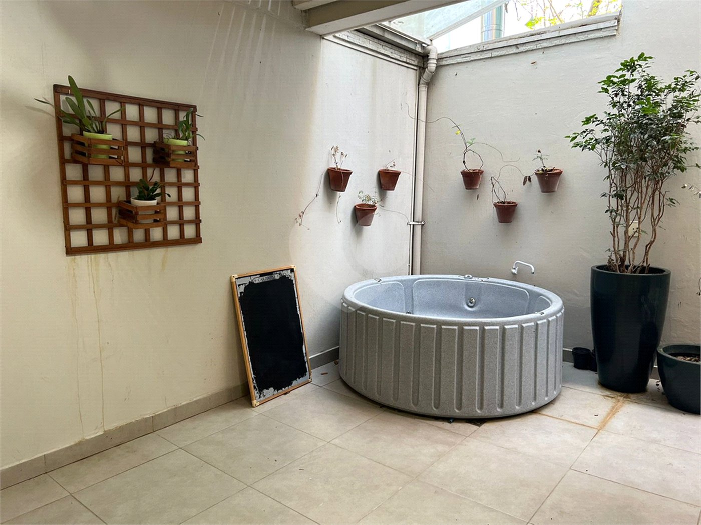 Casa à venda com 4 suítes no condomínio Bellagio, São Paulo - SP