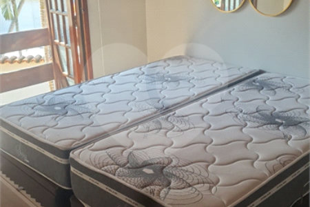 Casa em condomínio à venda com 2 quartos, sendo 1 suíte,  em Ogiva, Cabo Frio, RJ