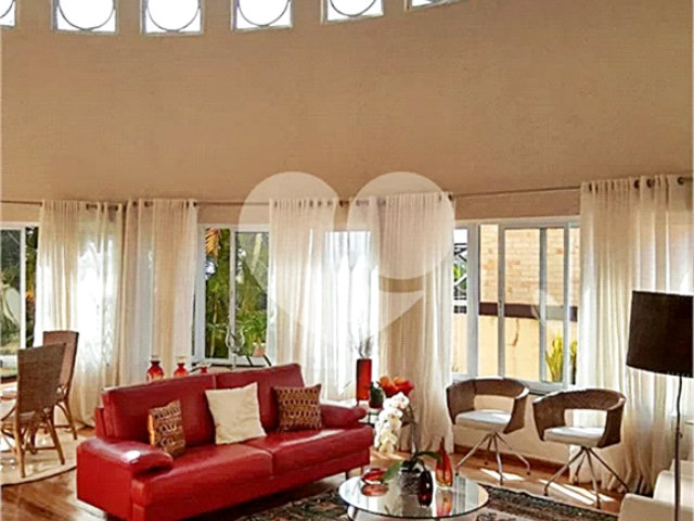 Casa à venda com 4 suítes no condomínio Parque Petrópolis 4 Secção, Mairiporã - SP
