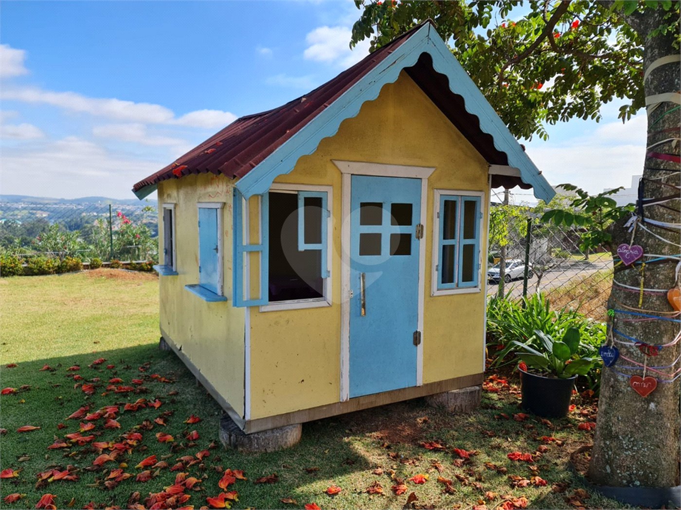 Casa à venda ou para alugar com 4 suítes no condomínio Residencial Jardim Primavera, Louveira - SP