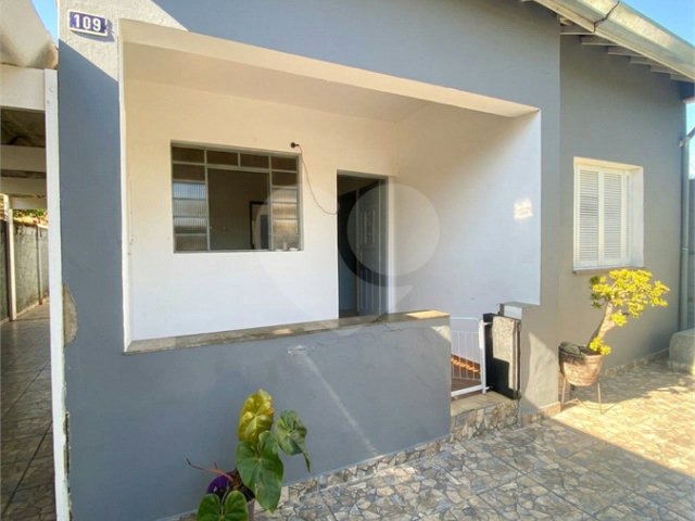 Casa Térrea à venda com 2 quartos, sendo 1 suíte,  em Interlagos, São Paulo, SP