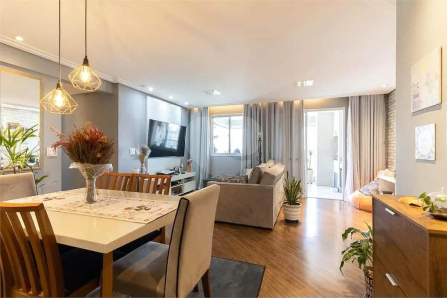 Apartamento à venda com 3 quartos, sendo 1 suíte, em Saúde, São Paulo, SP
