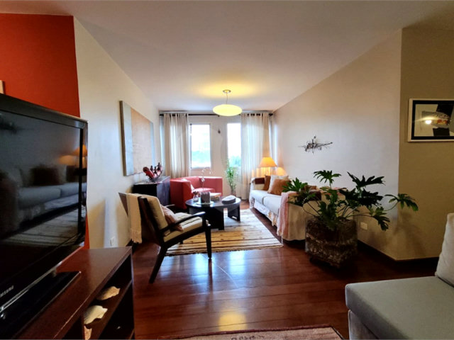 Apartamento à venda com 3 quartos, sendo 1 suíte,  em Planalto Paulista, São Paulo, SP