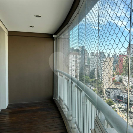 Apartamento à venda com 2 quartos, sendo 1 suíte, em Vila Andrade, São Paulo, SP