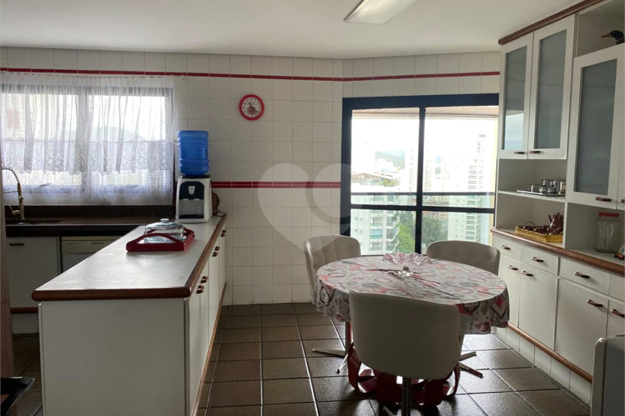 Apartamento à venda com 4 suítes em Jardim Astúrias, Guarujá, SP