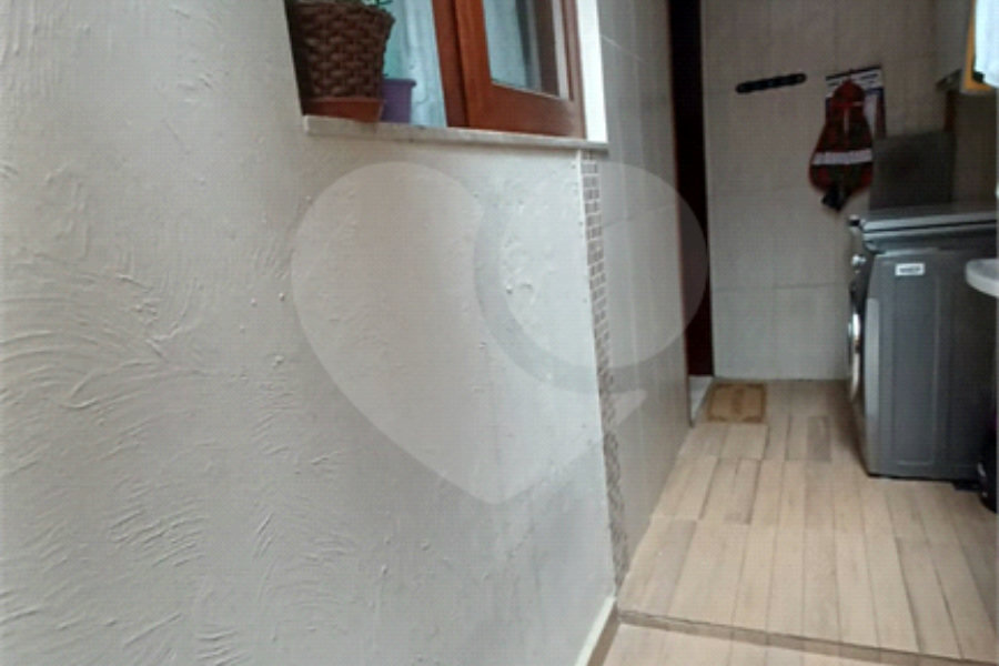 Casa à venda com 3 quartos, sendo 1 suíte, no condomínio Residencial Morada do Horto, São Paulo - SP