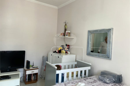 Sobrado à venda com 3 quartos em Vila Paulicéia, São Paulo, SP