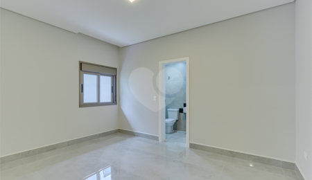 Casa à venda com 4 suítes no condomínio Carmen, São Paulo - SP