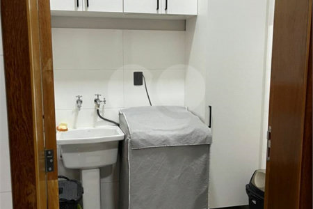Casa à venda com 3 quartos, sendo 1 suíte, no condomínio Horto Florestal Villagio, Sorocaba - SP