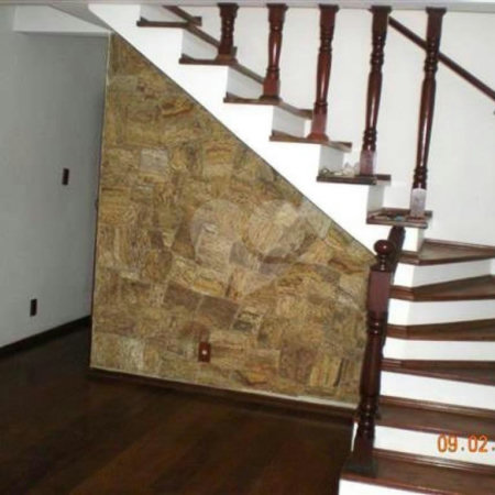 Sobrado à venda com 3 quartos, sendo 1 suíte, em Vila Nivi, São Paulo, SP