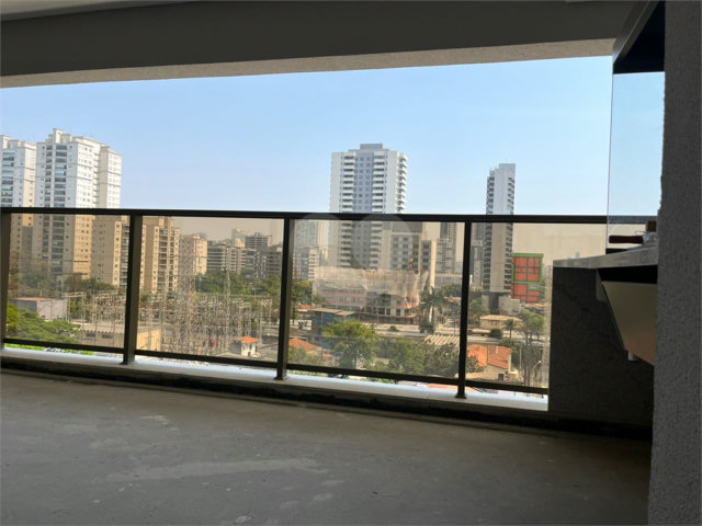 Apartamento à venda com 3 suítes em Campo Belo, São Paulo, SP