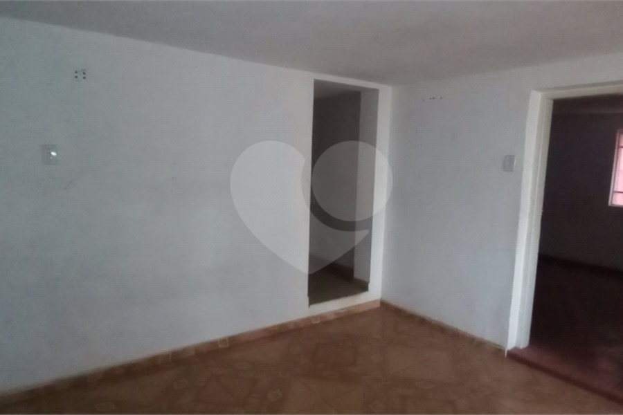 Casa à venda com 5 quartos, sendo 1 suíte, em Perus, São Paulo, SP
