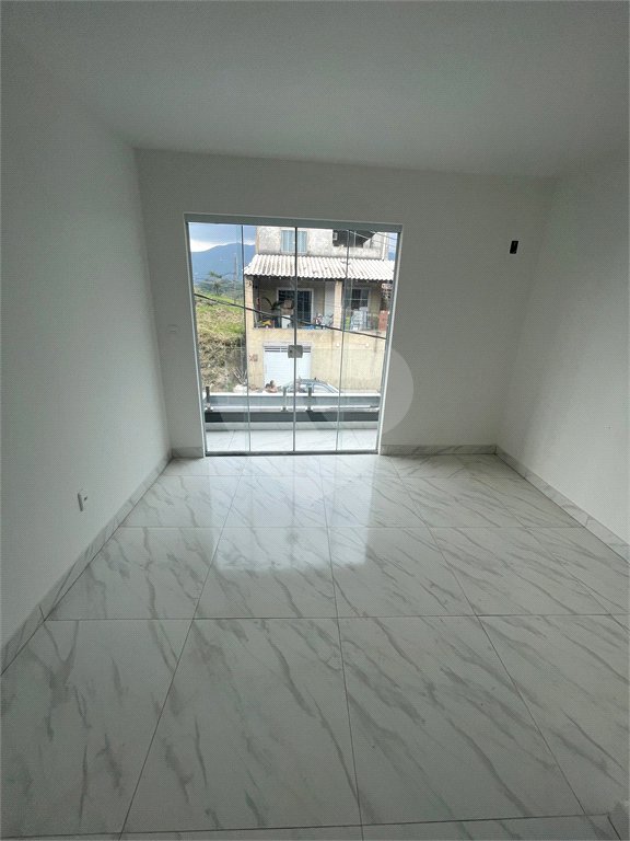 Duplex à venda com 2 suítes em Santíssimo, Rio de Janeiro, RJ