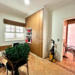 Casa à venda com 5 quartos, sendo 3 suítes, no condomínio Santa Teresa 1, Vinhedo - SP
