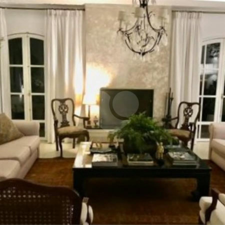 Casa Térrea à venda ou para alugar com 4 quartos, sendo 2 suítes,  em Jardim Guedala, São Paulo, SP