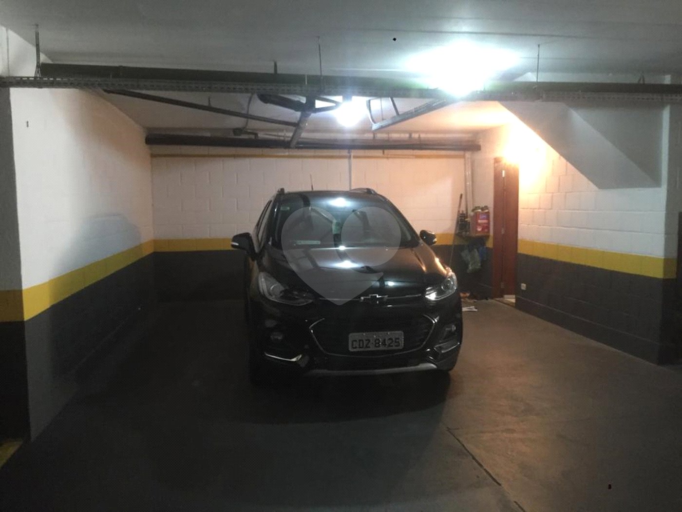 Casa à venda com 3 quartos, sendo 1 suíte, no condomínio Morada do Horto, São Paulo - SP
