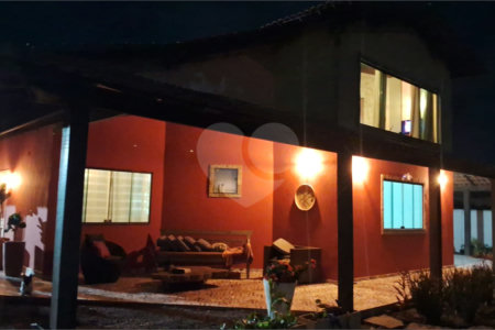 Casa à venda com 5 quartos, sendo 2 suítes, em Long Beach (tamoios), Cabo Frio, RJ