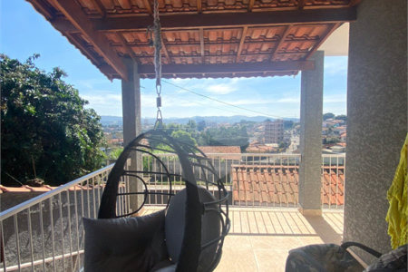 Casa à venda com 2 quartos, sendo 1 suíte, em Jardim Alvinópolis, Atibaia, SP