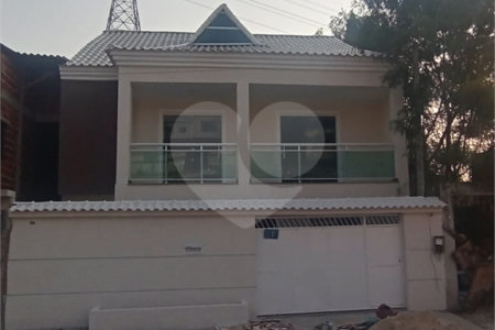 Casa à venda com 4 quartos, sendo 1 suíte, em Campo Grande, Rio de Janeiro, RJ