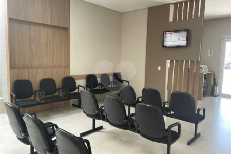 Salão Comercial à venda ou para alugar em Vila Vitória, Mogi das Cruzes, SP