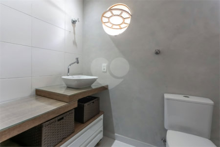 Apartamento à venda com 3 quartos, sendo 1 suíte, em Santo Amaro, São Paulo, SP