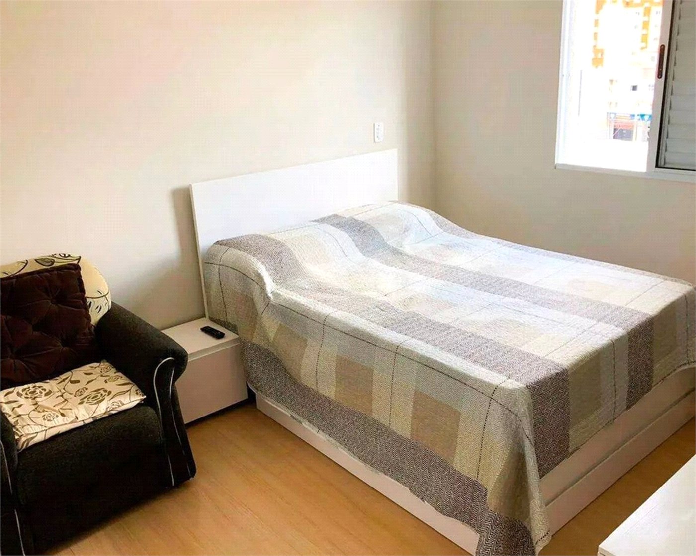 Apartamento à venda com 2 quartos, sendo 1 suíte, em Vila Lucy, Sorocaba, SP