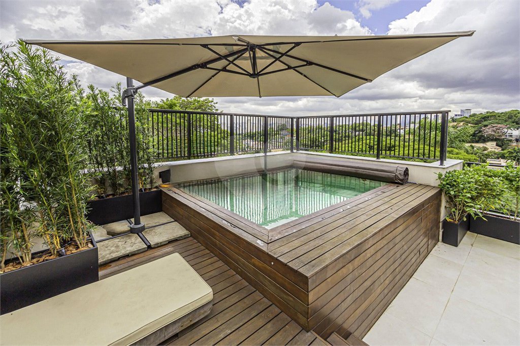 Apartamento à venda com 3 suítes em Cidade Jardim, São Paulo, SP
