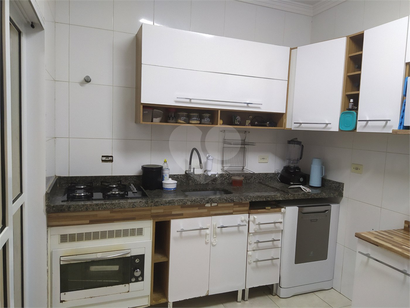 Casa à venda com 3 quartos, sendo 1 suíte, no condomínio Piemonte - Angelo Bortolo, São Paulo - SP
