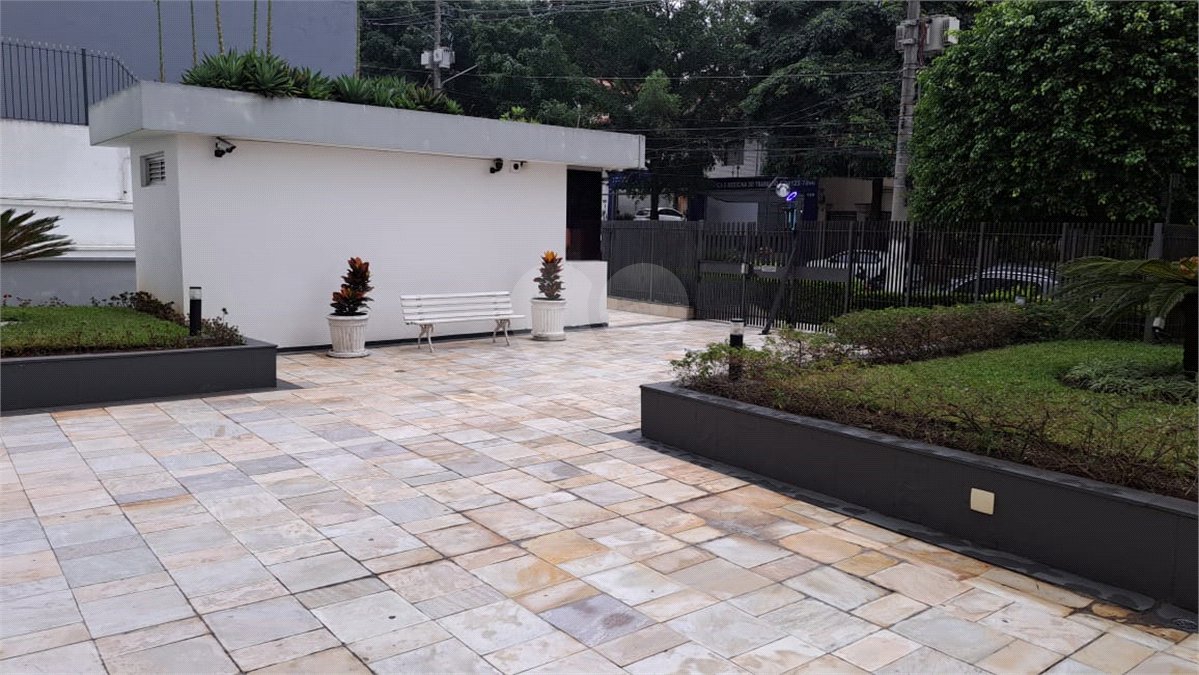 Apartamento à venda com 3 quartos, sendo 1 suíte, em Vila Mariana, São Paulo, SP