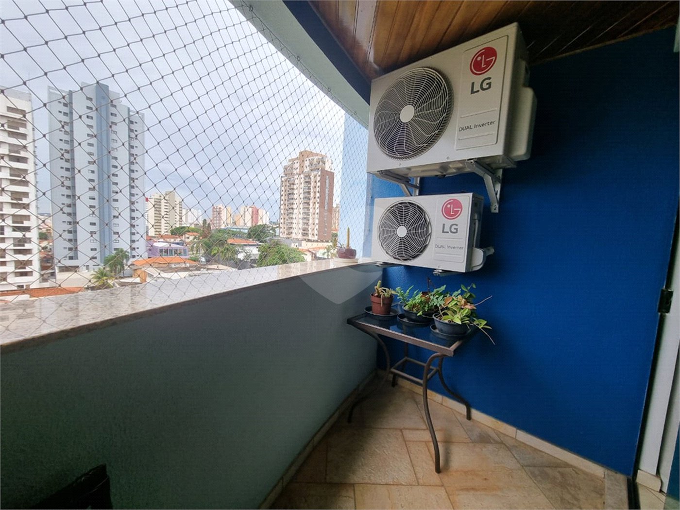 Apartamento à venda com 3 suítes no Centro, Sorocaba, SP