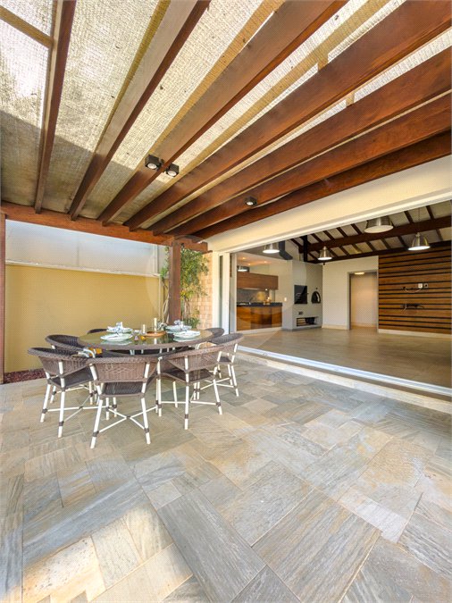 Casa à venda com 4 suítes no condomínio Villa Borghese, Indaiatuba - SP