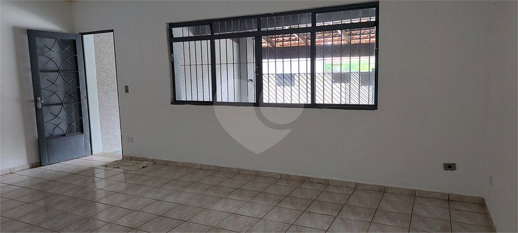Sobrado à venda com 3 quartos, sendo 1 suíte, em Ressaca, Atibaia, SP