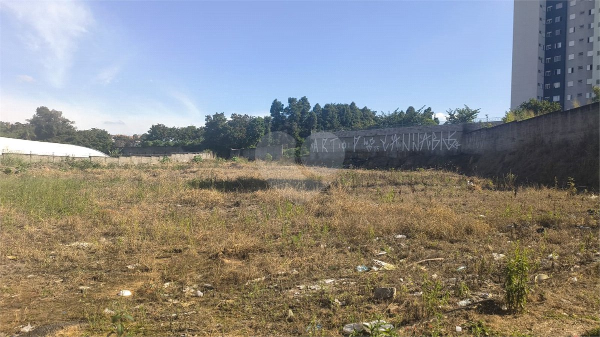 Terreno à venda em Itavuvu, Sorocaba, SP