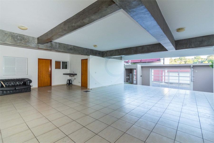 Sobrado à venda com 4 quartos, sendo 3 suítes,  em Tremembé, São Paulo, SP