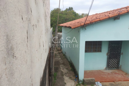 Casa Térrea à venda com 2 quartos em Jardim Guadalajara, Sorocaba, SP