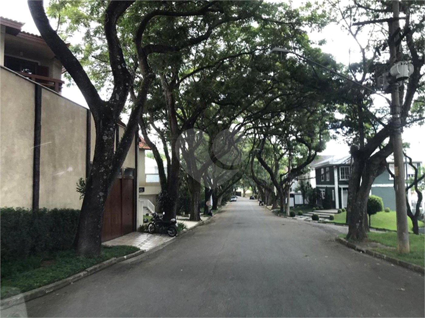 Casa à venda com 4 suítes no condomínio Residencial Morumbi, São Paulo - SP
