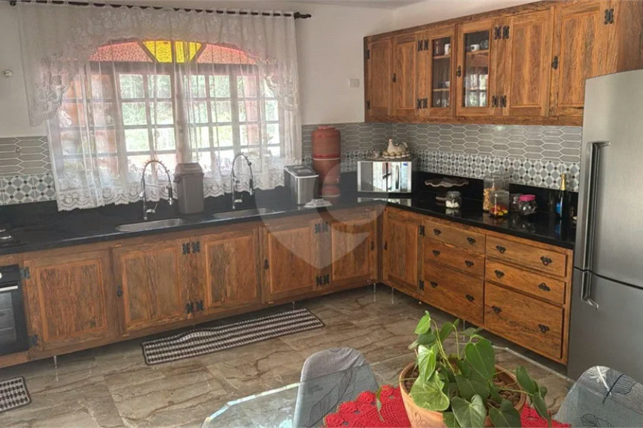 Linda Casa Em Condomínio Fechado Itapecerica da Serra