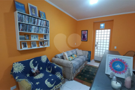 Sobrado à venda com 3 quartos, sendo 1 suíte, em Vila Gomes, São Paulo, SP