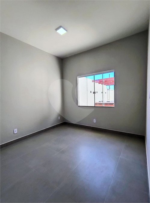 Casa à venda com 2 quartos, sendo 1 suíte,  em Guriri, Cabo Frio, RJ