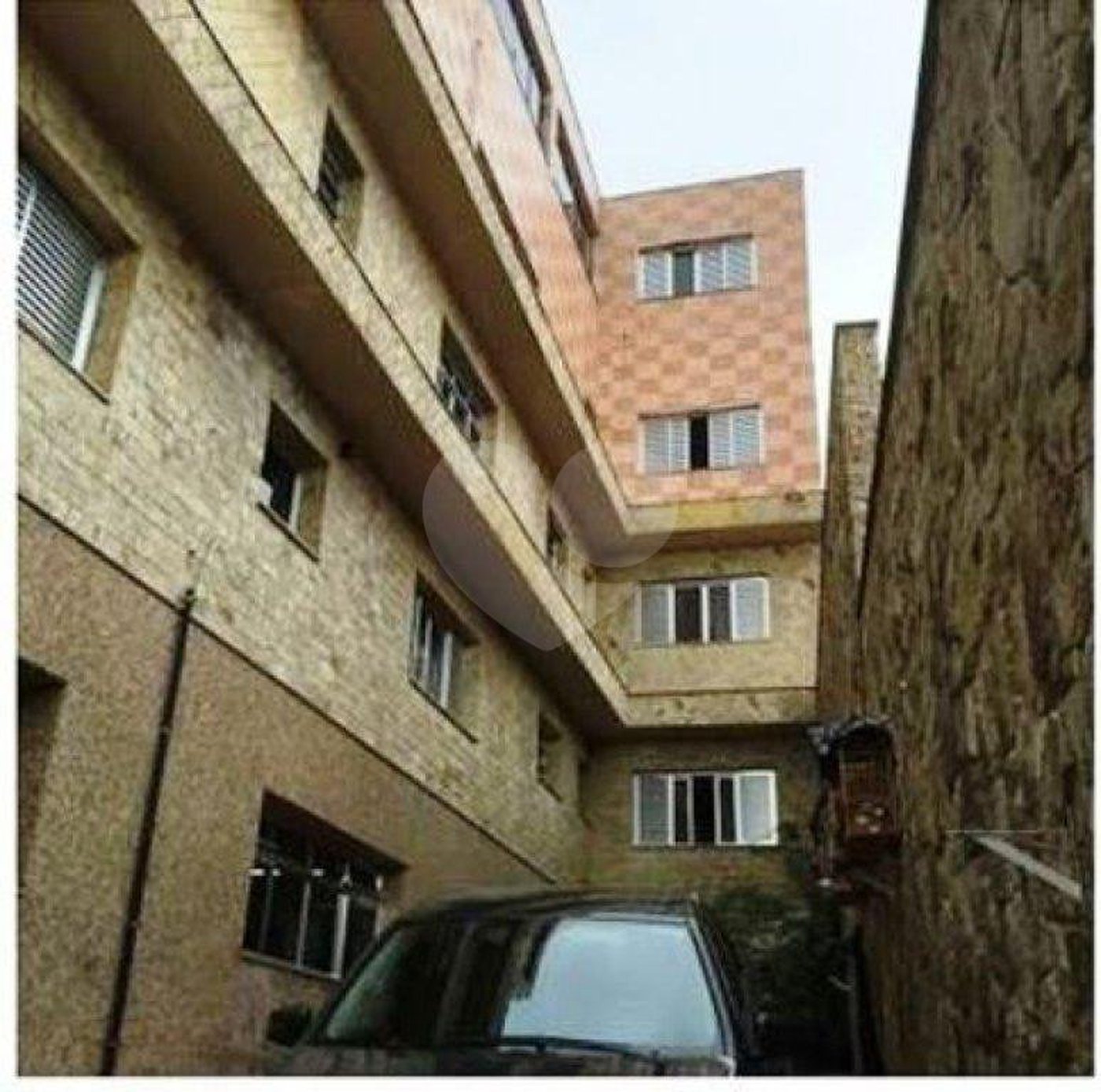 Sobrado à venda com 9 quartos, sendo 4 suítes,  em Vila Maria Alta, São Paulo, SP