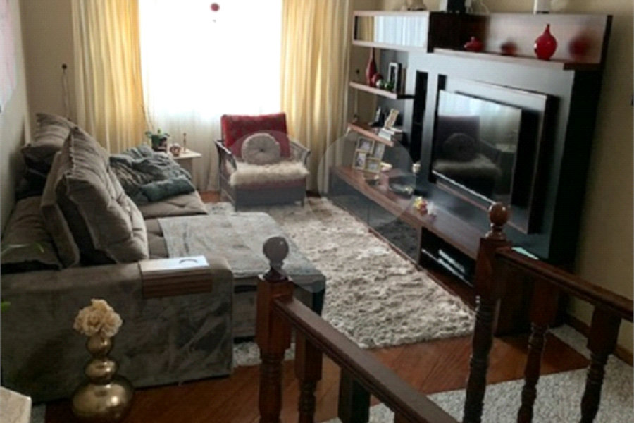 Sobrado à venda com 3 quartos, sendo 1 suíte, em Tremembé, São Paulo, SP