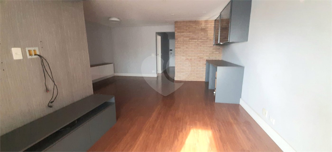 Apartamento à venda com 3 quartos, sendo 1 suíte, em Santana, São Paulo, SP
