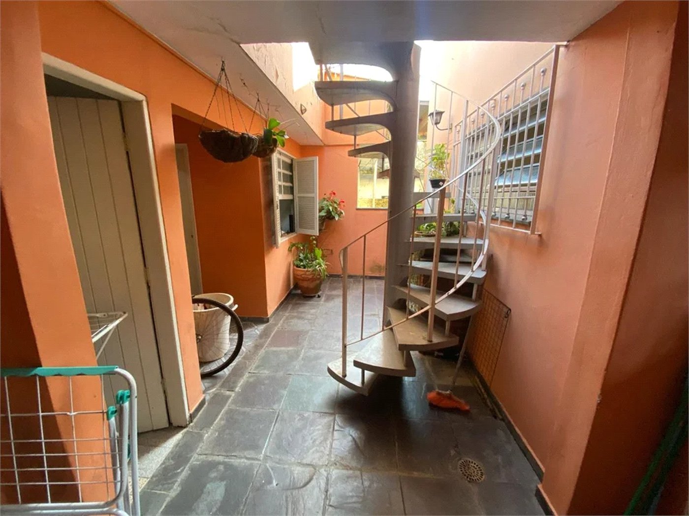 Sobrado à venda com 4 quartos em Jardim Bonfiglioli, São Paulo, SP