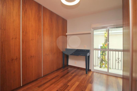 Casa à venda com 3 suítes no condomínio Brooklin Hills, São Paulo - SP