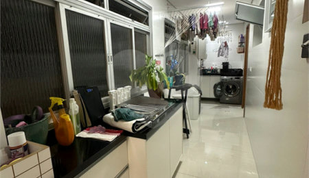 Apartamento à venda com 3 quartos, sendo 1 suíte,  em Cambuci, São Paulo, SP